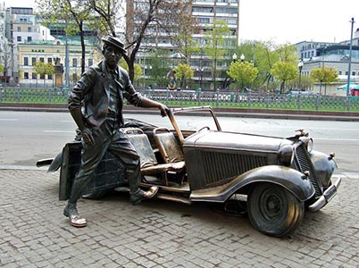 Памятники литые из метала медь, олово